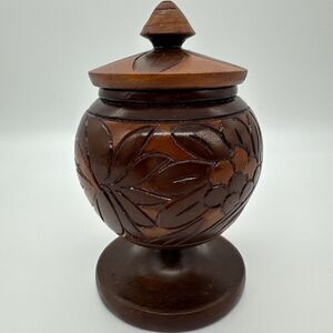 Vintage Two-Tone Intricate Wooden Hand Carved Tobaco/Ginger/Tea/Goblet Lid *pics